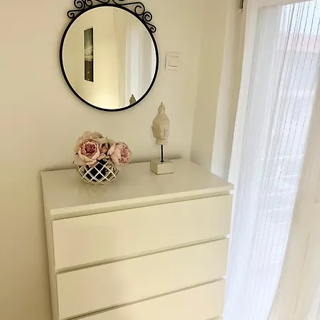 Апартаменты The House