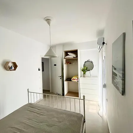 The House Паралия-Дионисиу